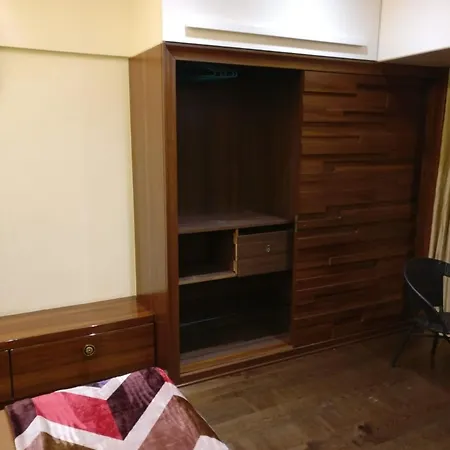 Awesome Room At Bandra - Khar, Mumbai
